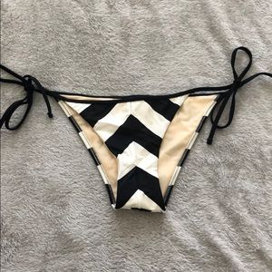 Amuse string bikini bottoms